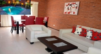 HERMOSO DUPLEX EN CARILO CON PISCINA EN COMPLEJO